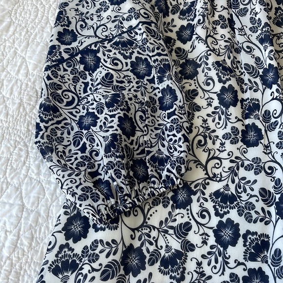 Anthropologie navy sleeve dress - Picture 2 of 7